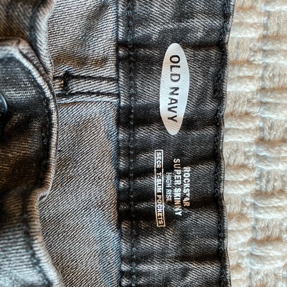 Old Navy Jeans - Picture 6 of 6